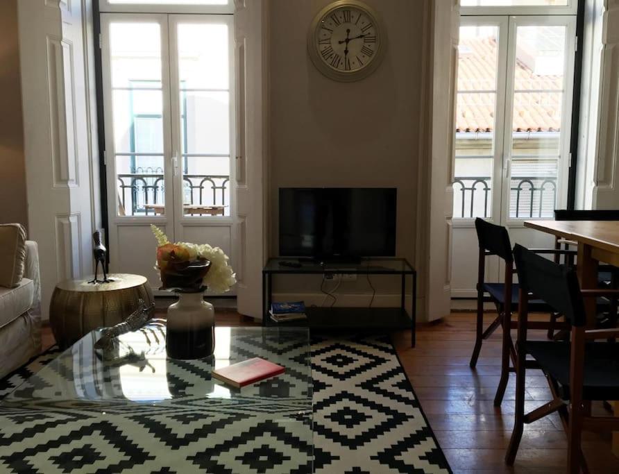 Sm2 Romantic Home By The Gardens Pr Real & Bairro Alto Lizbona Zewnętrze zdjęcie