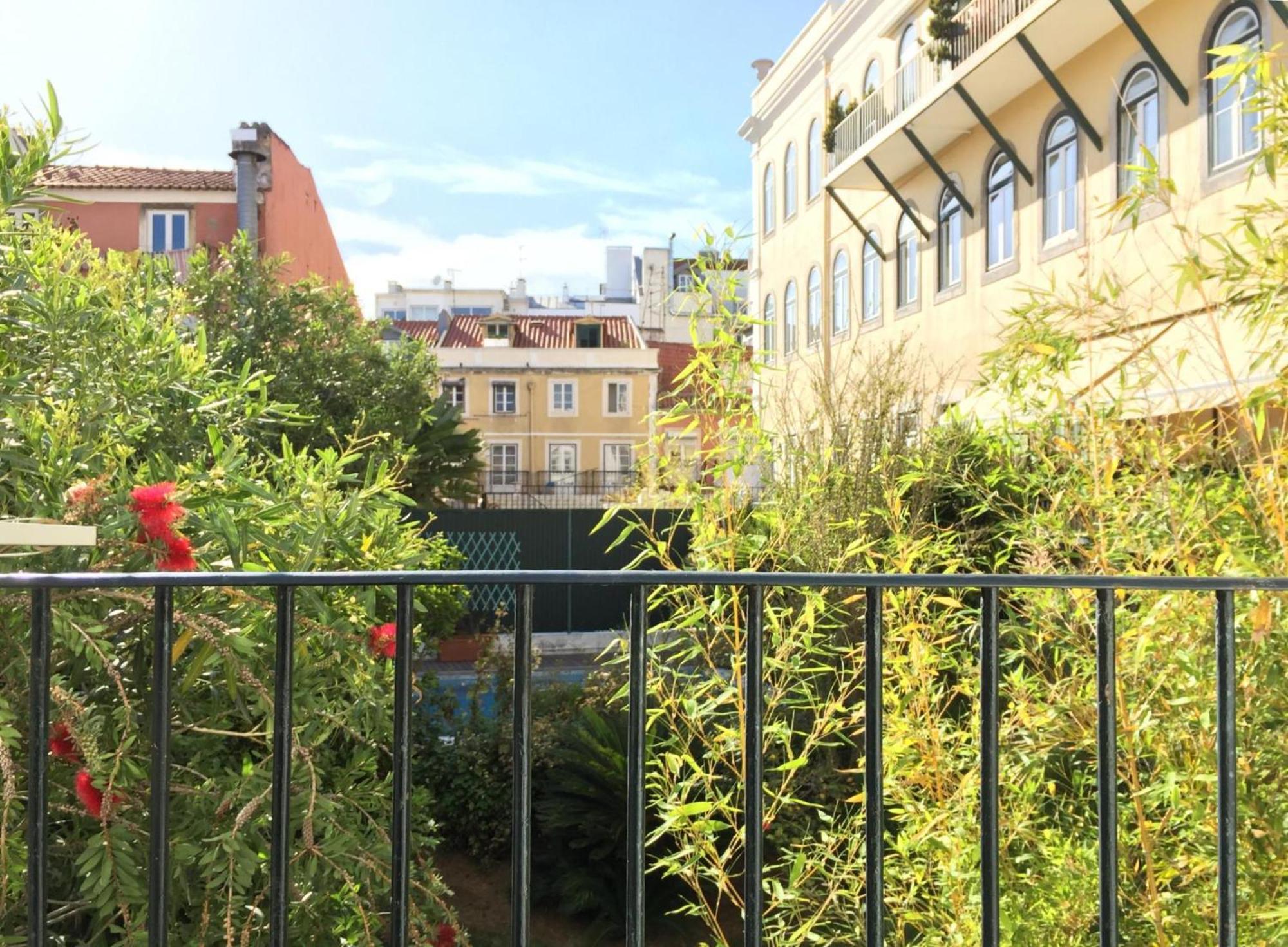 Sm2 Romantic Home By The Gardens Pr Real & Bairro Alto Lizbona Zewnętrze zdjęcie